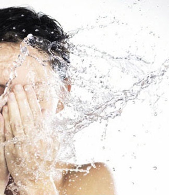 臥室內幹燥肌膚保濕補救措施-菲菲美人館