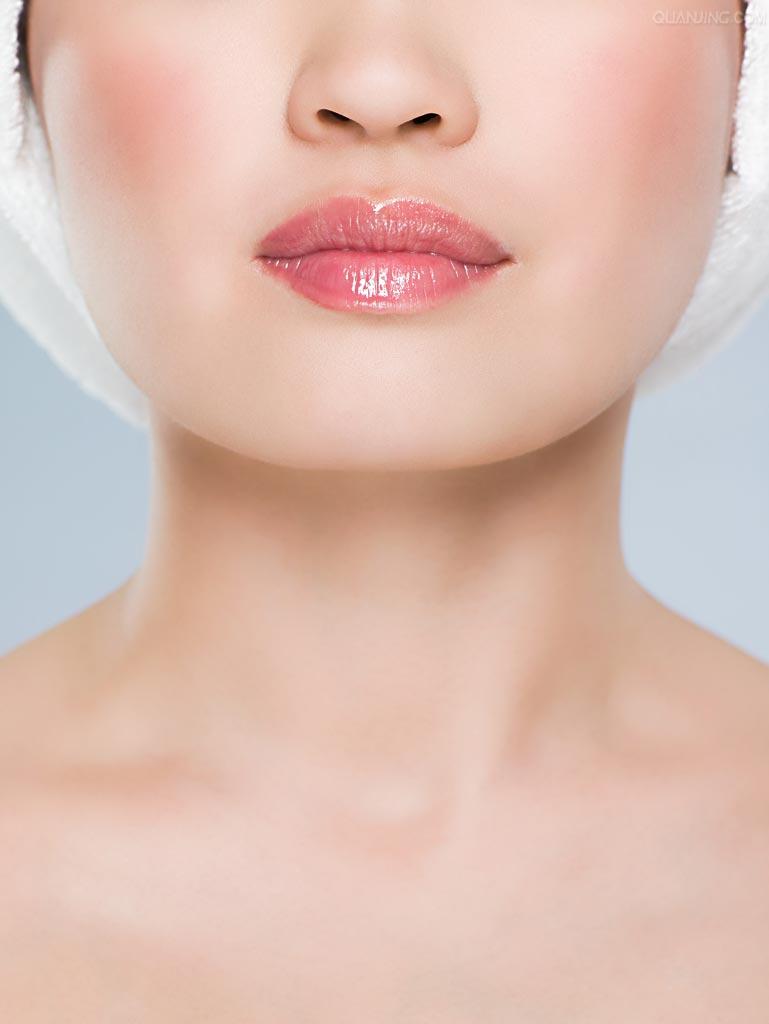 初春如何保養頸部皮膚 不讓頸紋暴露你的年齡-菲菲美人館