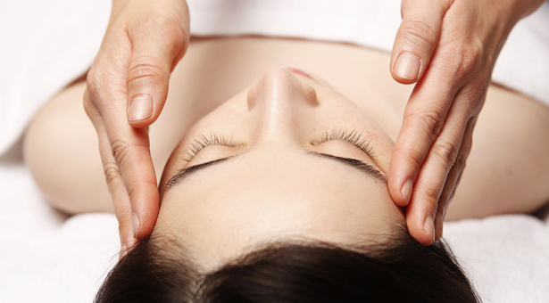 OL辦公室眼周肌膚護理時間表-菲菲美人館