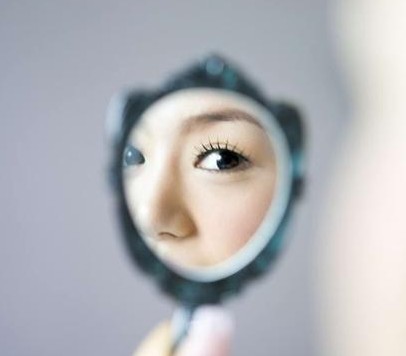 上了年齡也能自信下“斑”-菲菲美人館