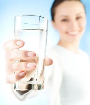 水是皮膚廉價的美容劑-菲菲美人館