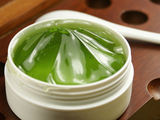 自制蘆薈黃瓜曬后修復面膜-菲菲美人館