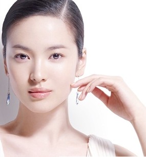 女人25歲不易變白的原因-菲菲美人館