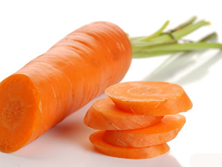 自制胡蘿卜黃瓜潤澤滋養面膜-菲菲美人館