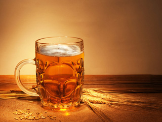 自制啤酒清透美白面膜-菲菲美人館