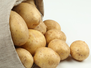 自制土豆美白面膜-菲菲美人館