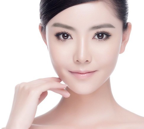 美白擂臺賽 東西方之戰-菲菲美人館