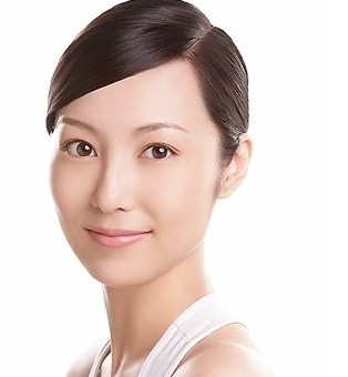 面面俱到的保養擺脫蠟黃肌膚-菲菲美人館