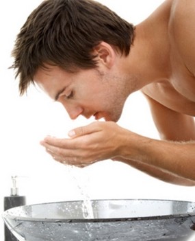 男士護膚:男士每日潔面全攻略-菲菲美人館