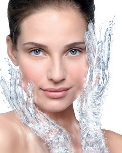 愛美MM年齡+季節的護膚哲學-菲菲美人館