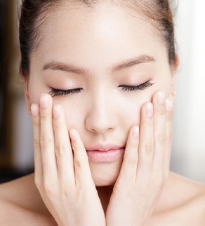 污染天氣護膚對策 筑起美麗防線-菲菲美人館