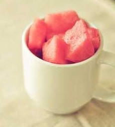 補水效果極佳的西瓜面膜-菲菲美人館