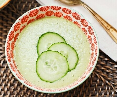 一日一碗黃瓜粥 不花錢斑點不見-菲菲美人館