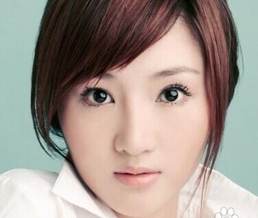 初夏撇沉重 清淡透亮才是最佳妝容-菲菲美人館