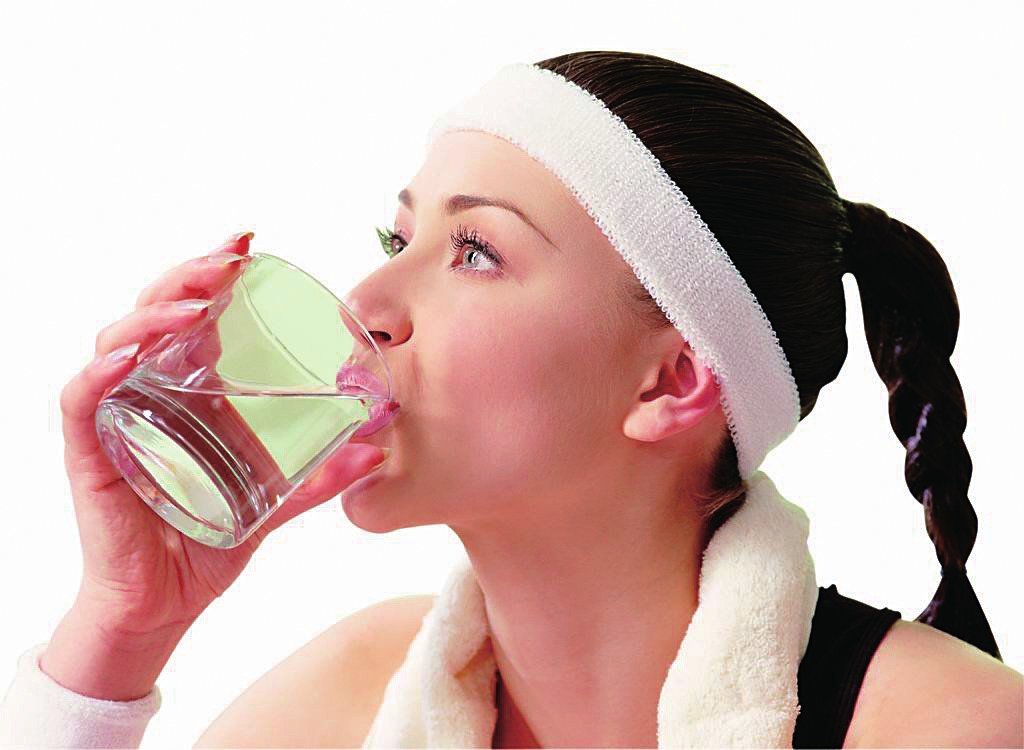 這樣做肌膚想不水嫩很難-菲菲美人館