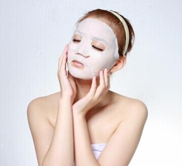 自制番茄草莓祛痘面膜-菲菲美人館