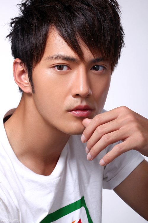 男士護膚請勿忽略眼部護理-菲菲美人館