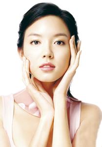 護膚的壞習慣讓斑點長出來-菲菲美人館