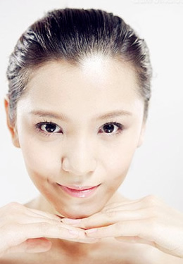 “果酸”當道 養出光滑嫩白肌-菲菲美人館