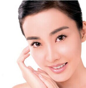 超級簡單高效保濕的方法-菲菲美人館