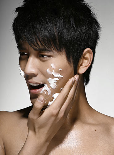 讓男人擺脫秋冬季面部干燥-菲菲美人館