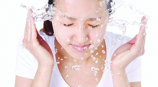 想要臉部更白皙 不妨洗臉時加點料-菲菲美人館