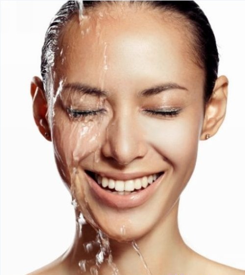 最容易被忽視的保濕部位-菲菲美人館