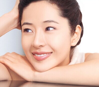 保濕4妙方 拒絕變成大油臉-菲菲美人館