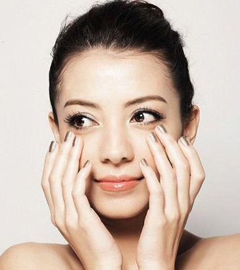 四大黃臉婆的美白經-菲菲美人館