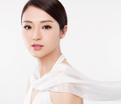 頭皮上長痘痘怎么辦 對癥下藥消除痘痘-菲菲美人館
