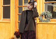 早春長大衣失寵了，“短大衣＋裙子”保暖又高階-菲菲美人館