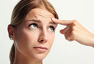 撫平抬頭紋 光潔額頭為美麗加分-菲菲美人館