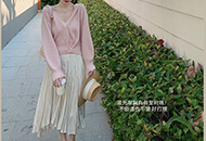 今年火了一種裙，叫“流光裙”，輕盈流動，上身就是優雅知性魅力-菲菲美人館