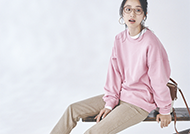 衛衣如何避免路人感?11組搭配示范告訴你:款式簡約,搭配要大方-菲菲美人館